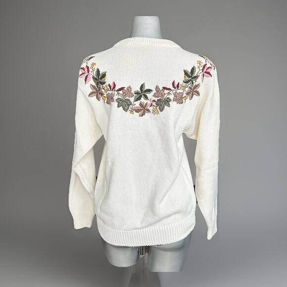 Vtg Northern Reflections Knit Sweater Medium Embroidered Floral Cottage Granny - Picture 9 of 9